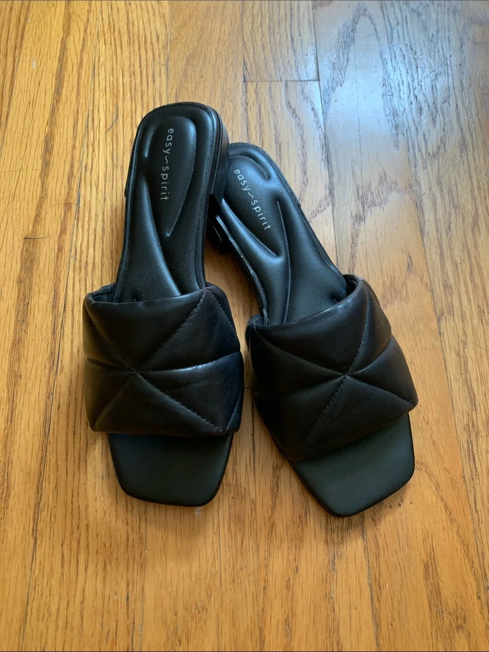 Easy Spirit Quincie Black Leather Quilted Slide Sandals Size 6.5